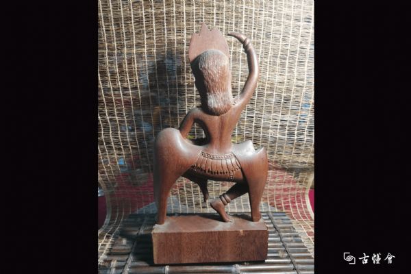 ľ����ɳ����Ů����ͼ